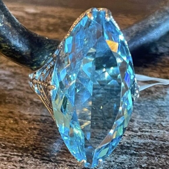 Gorgeous Art Deco .925 Sterling Aquamarine Ring  Ladies Size 7 - Picture 2 of 5